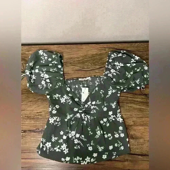 Lara Floral Puff Sleeve Blouse - Picture 5 of 8